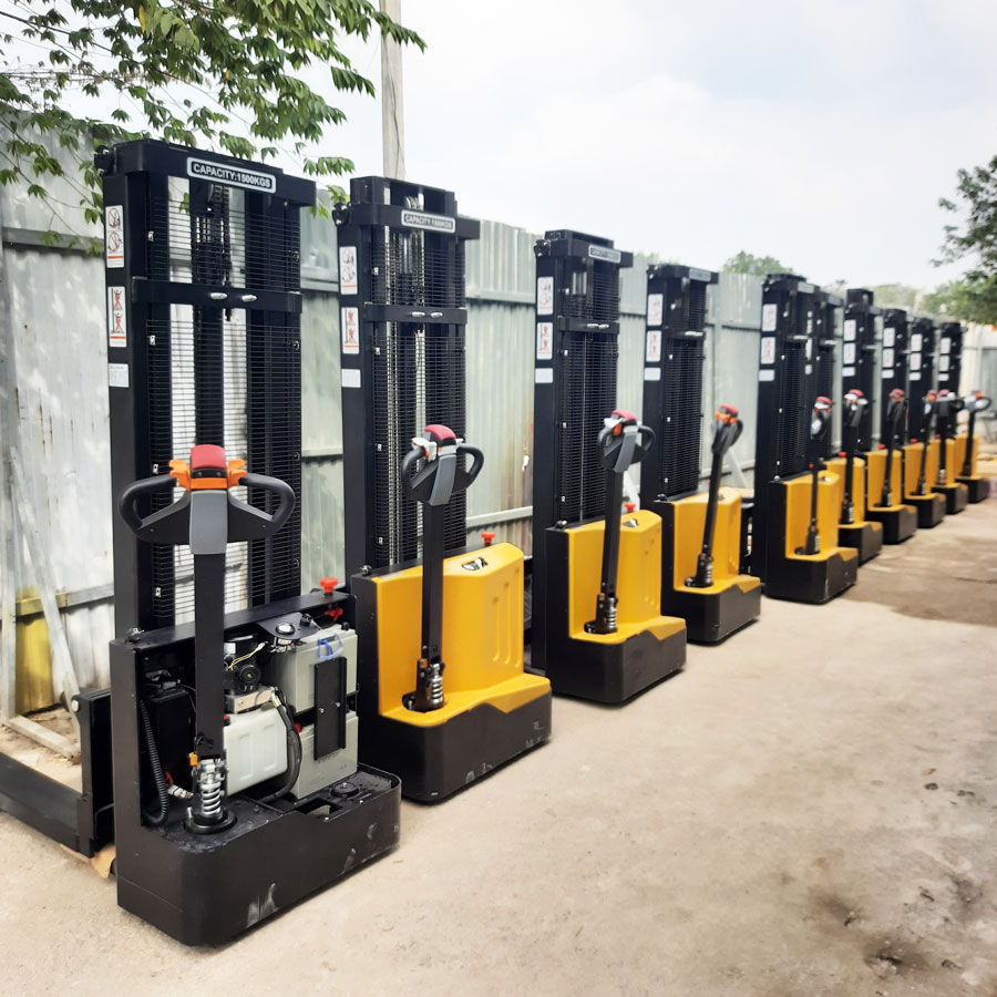 Tiện Lợi Và An Toàn Với Xe Nâng Điện Đi Bộ Lái 8 Xe-nâng-điện-kéo-tay-1530