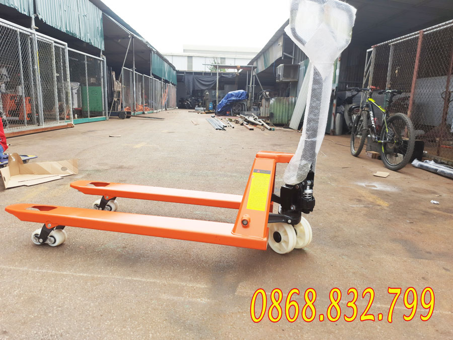Đơn Vị Cung Cấp Xe Nâng Tay Tại Hà Nội Hàng Đầu 7 Xe nâng tay tại Hà Nội hãng Maihui càng rộng 3 tấn