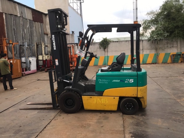 Xe Nâng Điện Ngồi Lái - Hiệu Suất Vượt Trội Cho Nhà Máy Tương Lai 10 Xe Nâng Điện Ngồi Lái - Hiệu Suất Vượt Trội Cho Nhà Máy Tương Lai