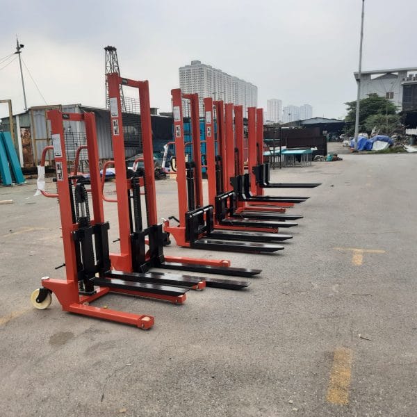 Khám Phá Xe Nâng Tay Cao Tại Hà Nội - Giải Pháp Hoàn Hảo Cho Kho Bãi 7 20241202 142416 e1748919729823