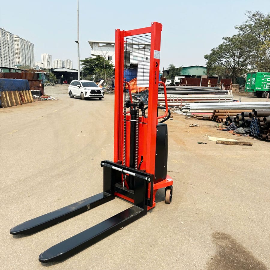 Xe nâng bán tự động 2 tấn nâng cao 1,6m CTD20/16 hãng Maihui 4 Xe nâng bán tự động 2 tấn nâng cao 1,6m CTD20/16 hãng Maihui