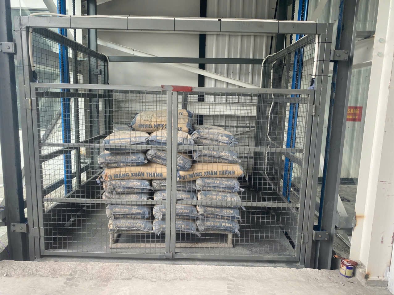 Thang nang hang thuy luc 2 tan