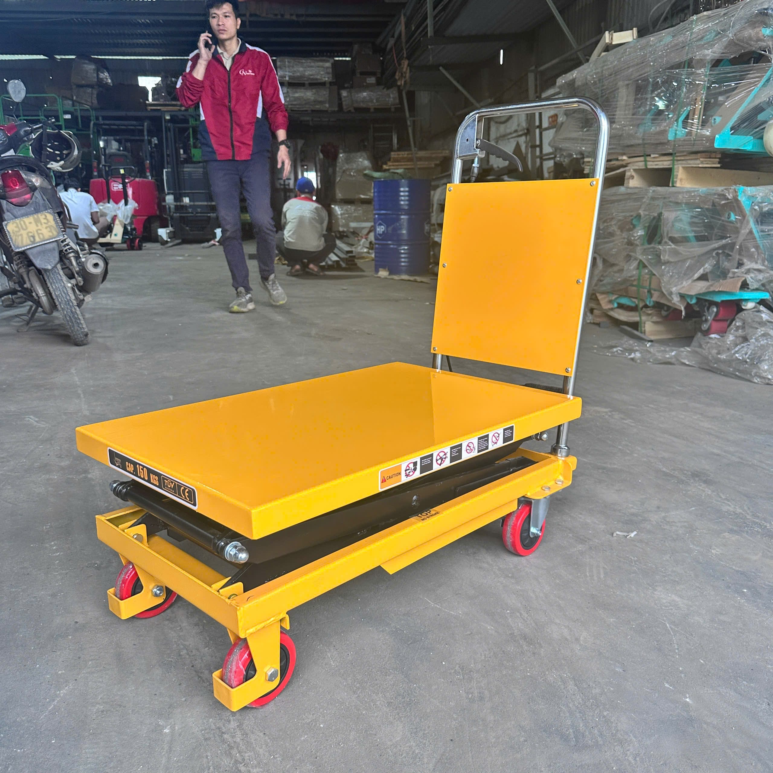 Bàn nâng thuỷ lực 150kg PTS150 hãng Waylift